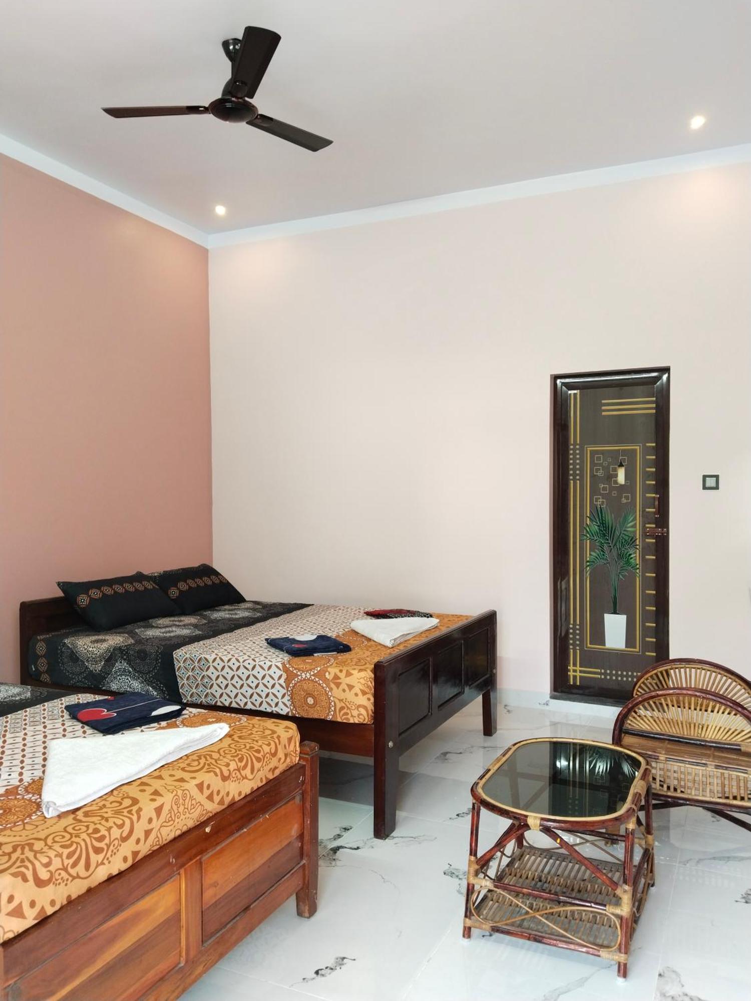 Hotel Vedhav Residency Kanyakumari Esterno foto