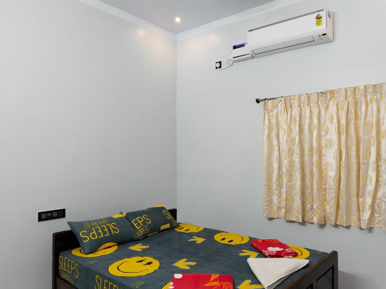 Hotel Vedhav Residency Kanyakumari Esterno foto